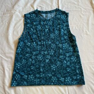 Title Nine women’s Ravine muscle tank size small